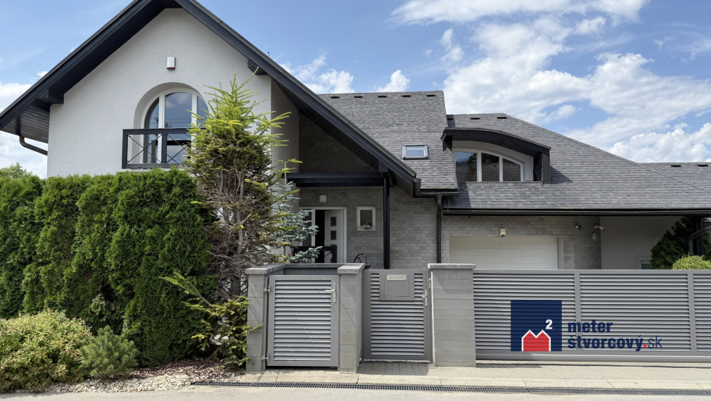 Predaj rodinnej vily s krásnou záhradou 1250 m2 | Stránske | Rajecké Teplice