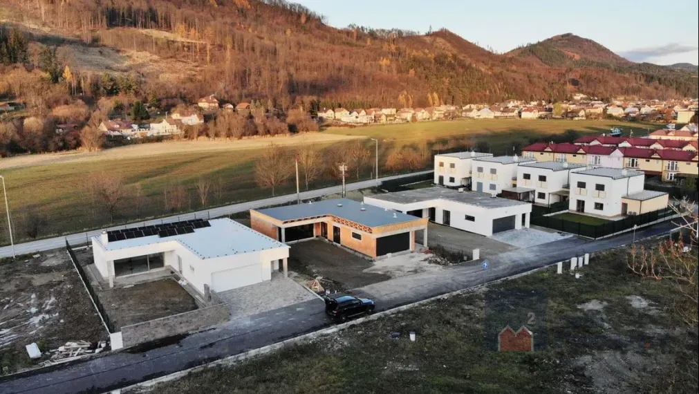 Novostavba 4-izb. bungalovu | dvojgaráž | Teplička | 774 m2