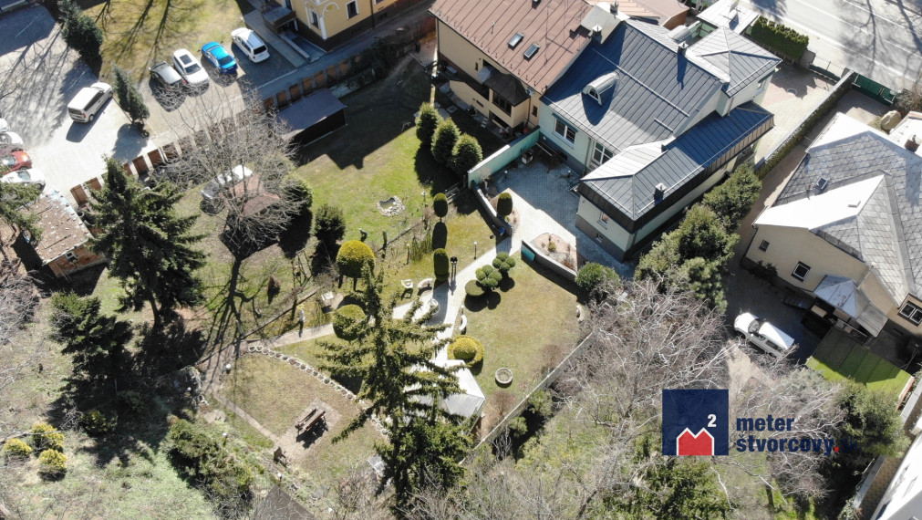 Polyfunkčná vila 1200 m2 | parkovanie | Žilina - Centrum