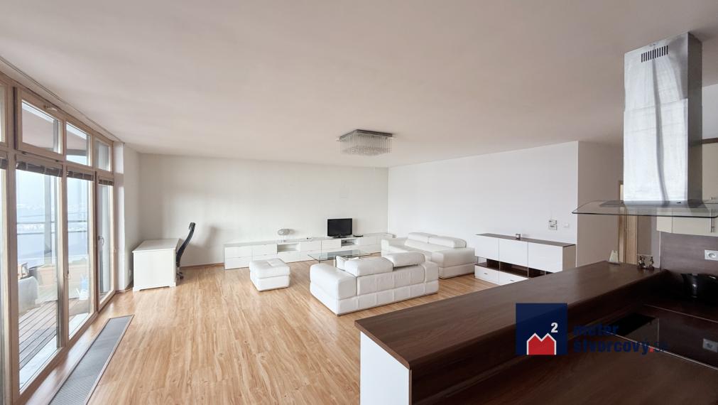 Veľkometrážny 2i s možnosťou zmeny na 3i | 86 m2 | terasa