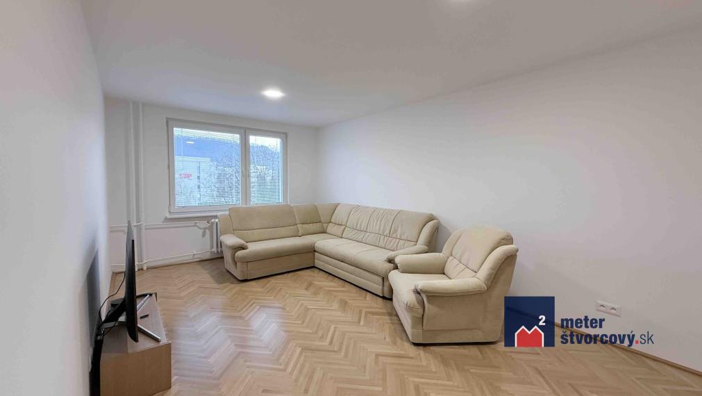 Prenájom 2 izbového bytu v centre Žiliny