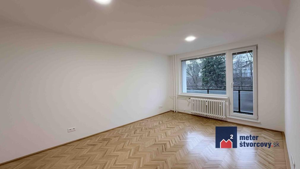 Prenájom 2 izbového bytu v centre Žiliny