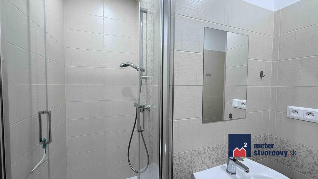 Prenájom 2 izbového bytu v centre Žiliny