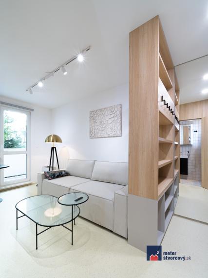 Prenájom Garsónka s balkónom - Žilina-centrum Hliny IV