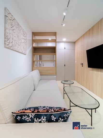 Prenájom Garsónka s balkónom - Žilina-centrum Hliny IV