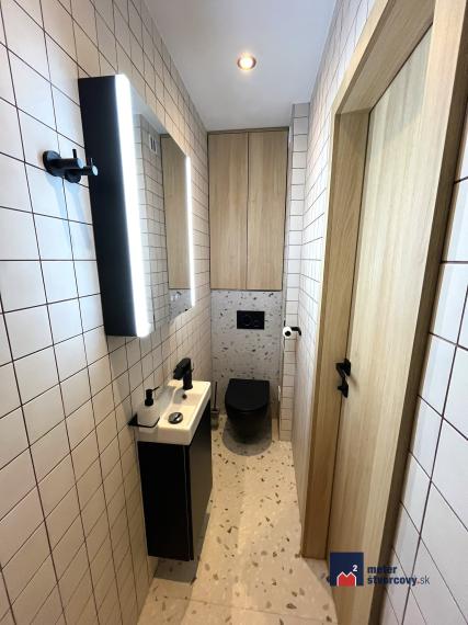 Prenájom Garsónka s balkónom - Žilina-centrum Hliny IV