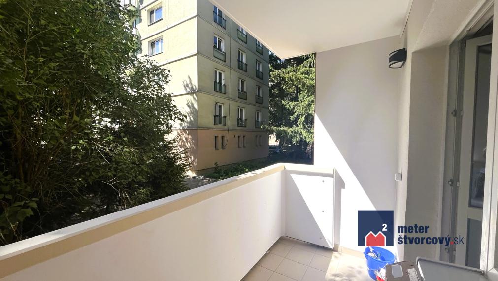 Prenájom Garsónka s balkónom - Žilina-centrum Hliny IV