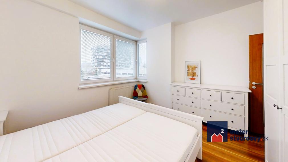 Prenájom kompletne zariadený 2 izb. byt s terasou, 3*STAR Bôrik, Žilina