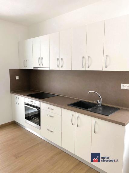 Predaj: NOVOSTAVBA 3 izbový byt s balkónom a 2 parkovacími miestami - Maršová-Rašov