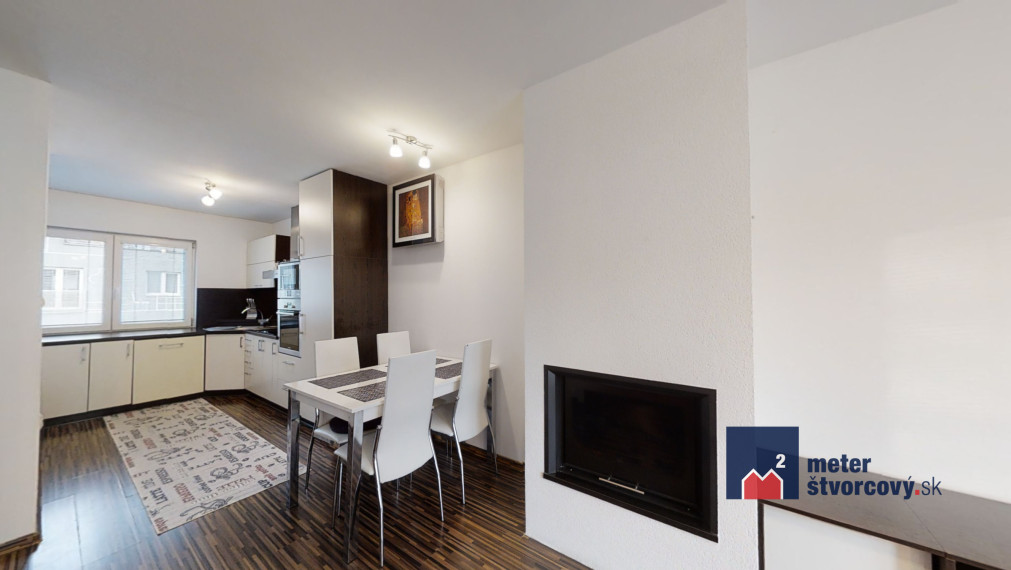 Prenájom 3-izb. bytu v centre mesta 76 m2 | balkón | zariadený