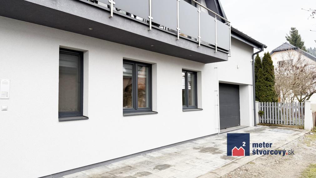 Prenájom priestorov na prízemí blízko námestia | 41 m1 | Teplička nad Váhom