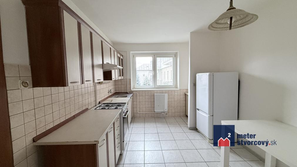 2 izbový byt Hollého, Žilina