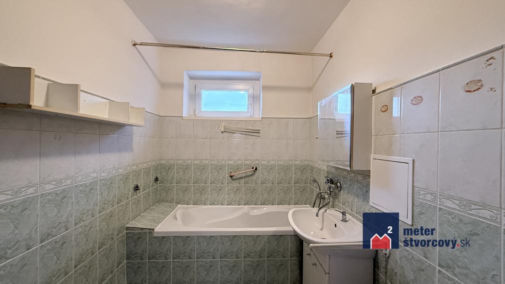 2 izbový byt Hollého, Žilina