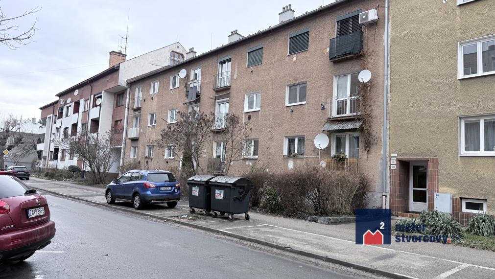 2 izbový byt Hollého, Žilina