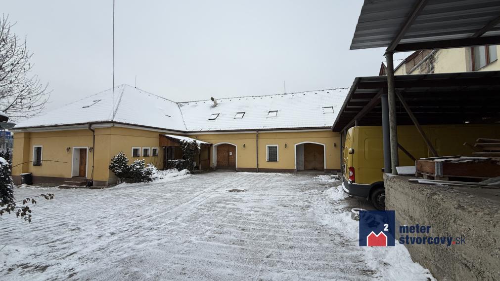 Pripravujeme areál 1200 m2 | Budatín | 380 m2 úžitkovej plochy budov