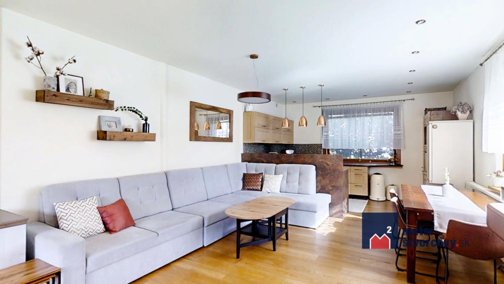 5-izb. rodinný dom s bazénom a garážou, Bytča