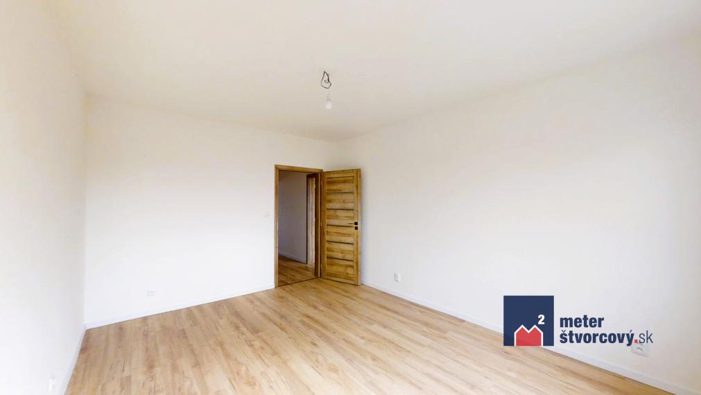 Moderný 2-izbový byt po kompletnej rekonštrukcii, Žilina – Vlčince