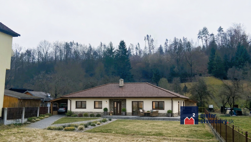 Stavebný pozemok 1811 m² – Považský Chlmec, Žilina