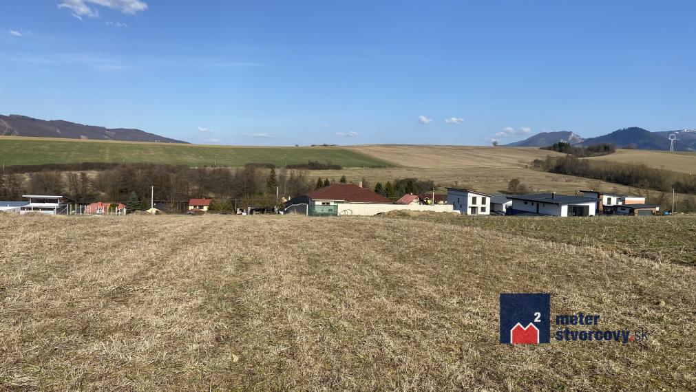 EXKLUZÍVNE NA PREDAJ – INVESTIČNÝ POZEMOK S MOŽNOSŤOU VÝSTAVBY RODINNÝCH DOMOV