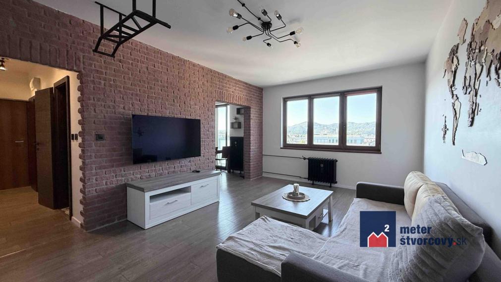 REZERVOVANÉ: 3 izbový byt A. Bernoláka, Žilina