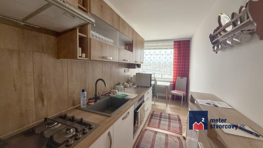 PRENAJATÝ: Prenájom | 2i | 59 m2 | čiast. rekontrukcia | zariadený | Pittsburgská ulica