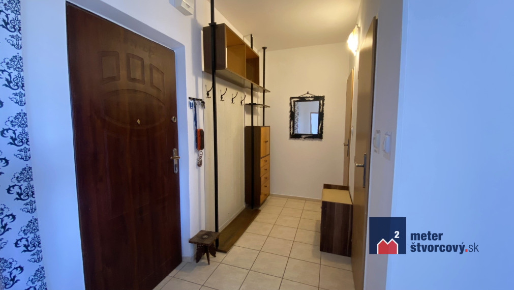 Prenájom slnečného 2-izbového bytu, 55 m², Žilina – Bajzova ulica