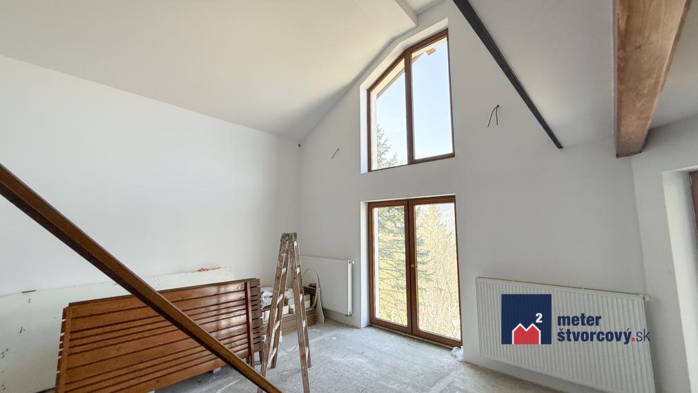 Veľká 7-izb. chata s možnosťou bývania | Považský Chlmec | 441 m2