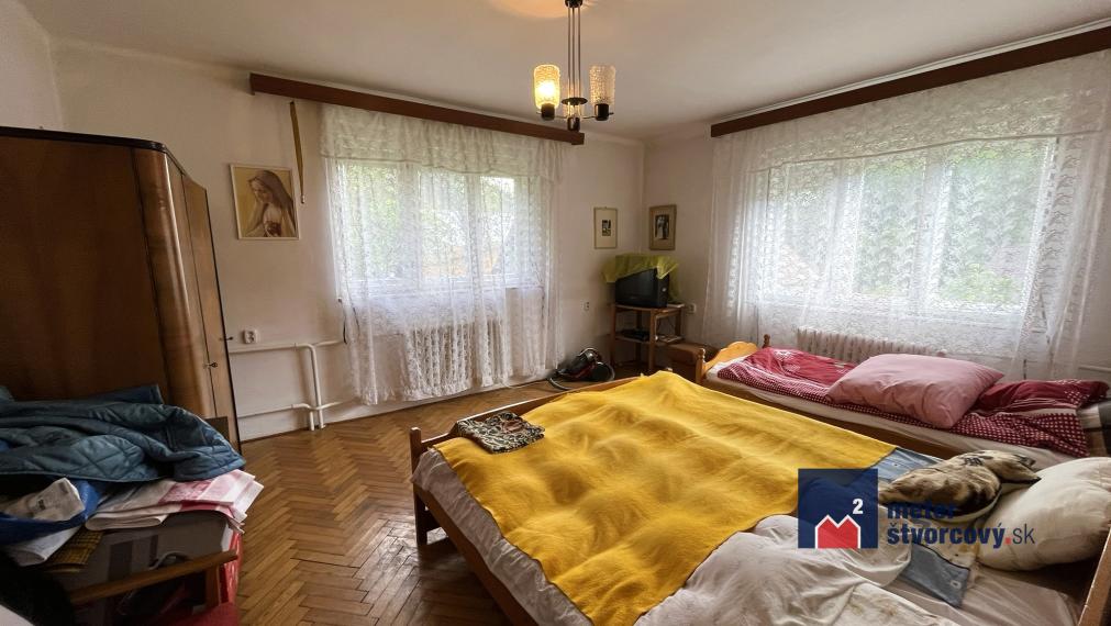 Predaj: Rodinný dom s pozemkom 3.429 m2 - Veľké Rovné