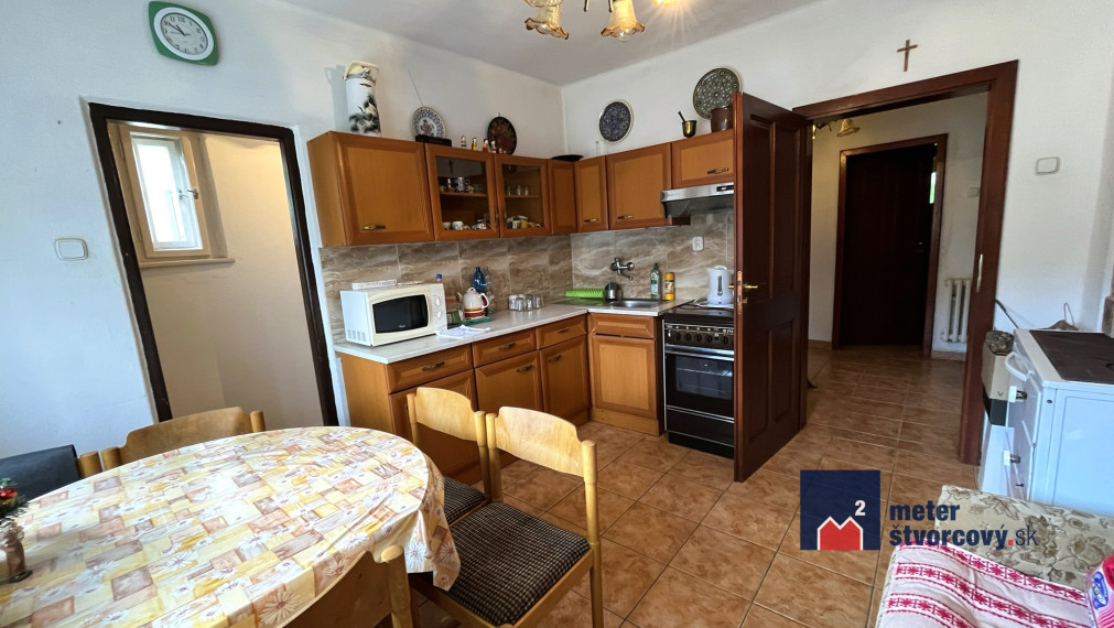 Predaj: Rodinný dom s pozemkom 3.429 m2 - Veľké Rovné