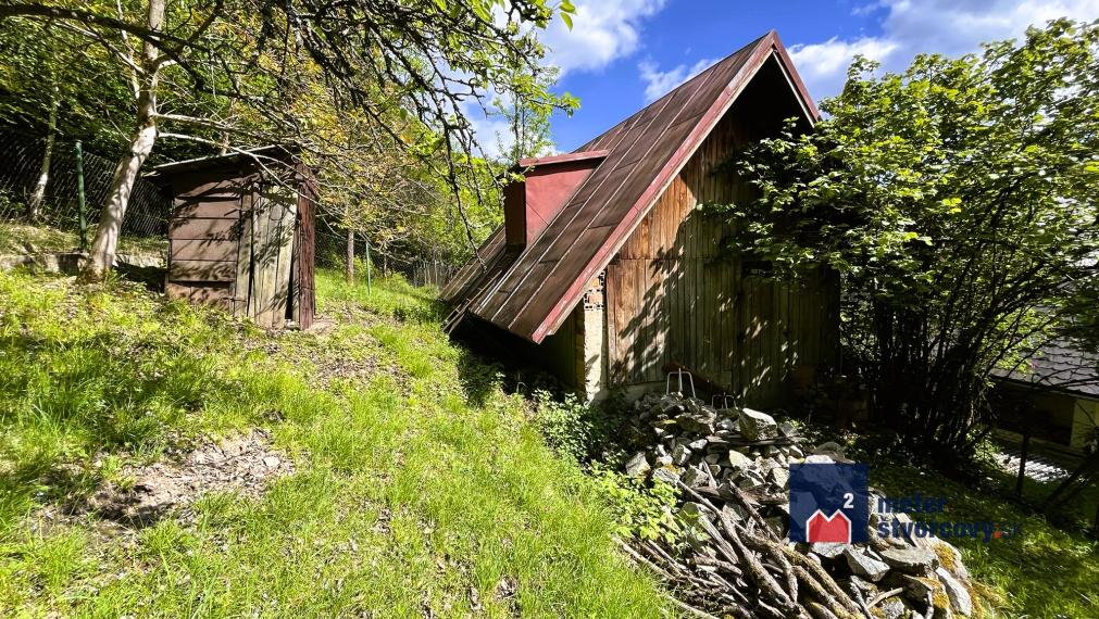 Predaj: Rodinný dom s pozemkom 3.429 m2 - Veľké Rovné