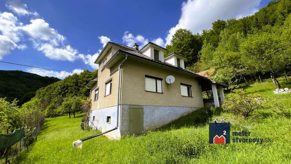 Predaj: Rodinný dom s pozemkom 3.429 m2 - Veľké Rovné