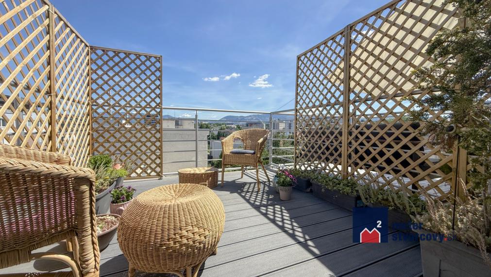 PRIPRAVUJEME: Podkrovný 3-izb. blízko centra | 132 m2 | krásna terasa
