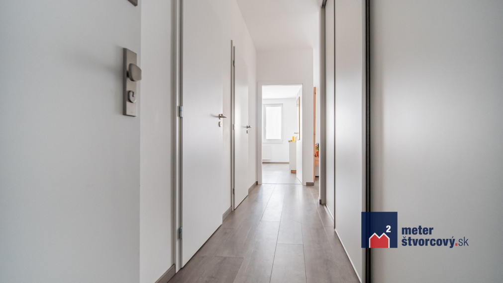 Na prenájom moderný 2-izbový byt s parkovaním v projekte Zelené Vlčince – Žilina