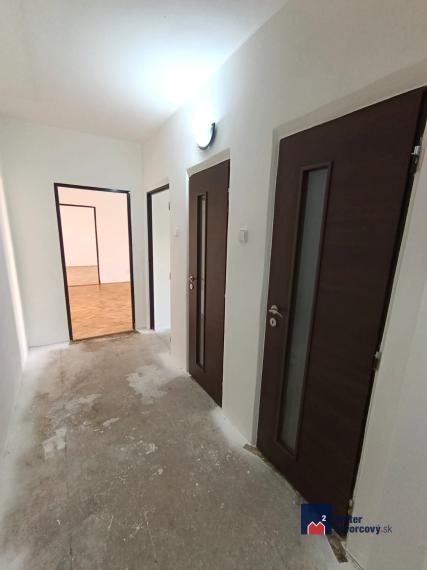 Predaj: 2 izbový byt s balkónom, Žilina-Hliny VII