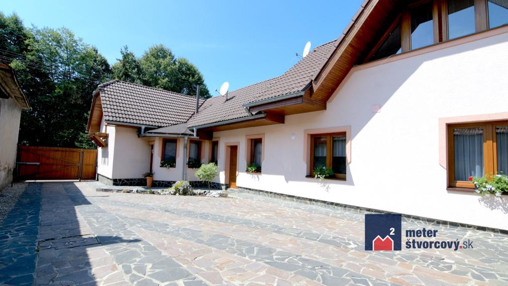 NOVINKA: Rodinný dom na bývanie aj podnikanie | 752 m2 | Rosina