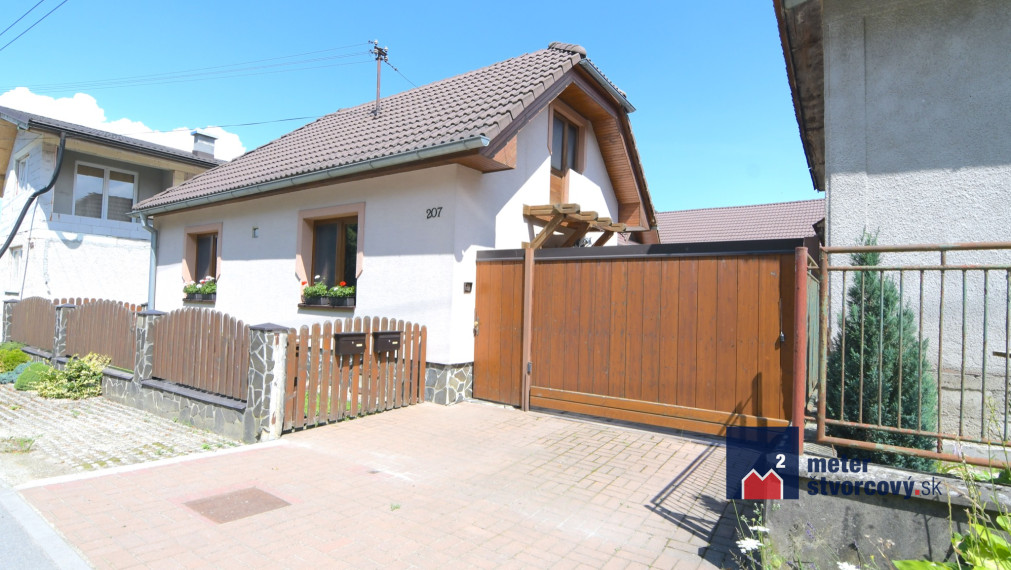 NOVINKA: Rodinný dom na bývanie aj podnikanie | 752 m2 | Rosina