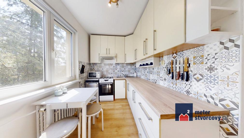 Predaj: 2 izbový byt s balkónom - Žilina - Hliny IV centrum