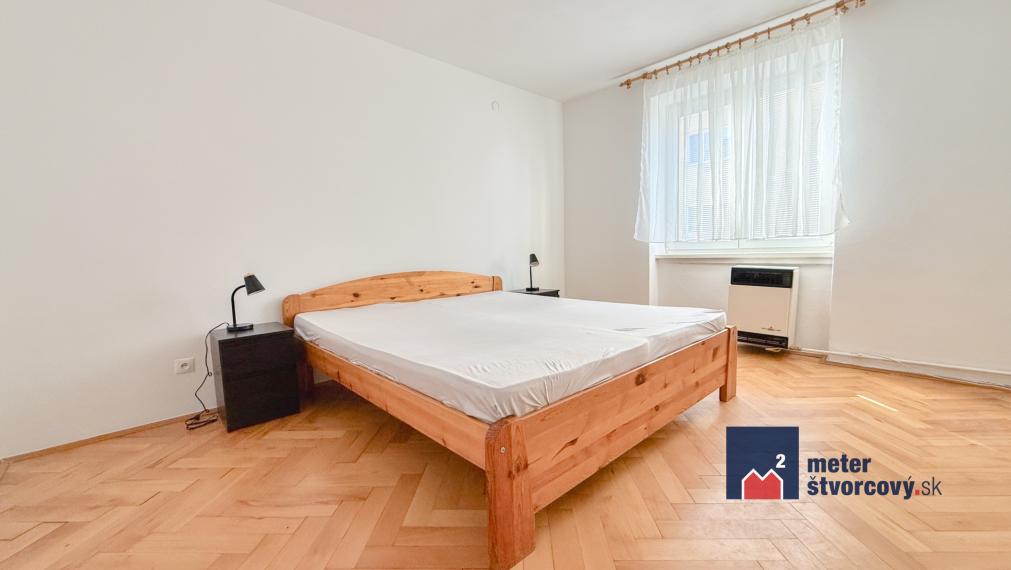 REZERVOVANÉ: Prenájom 2i | blízko centra | zariadený | 62 m2 | Hollého