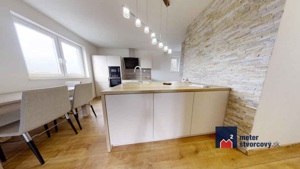 Prenájom 3-izb. mezonetu 125 m2 kúsok od centra | pekne zariadený | loggia plus dva balkóny