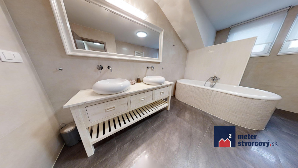 Prenájom 3-izb. mezonetu 125 m2 kúsok od centra | pekne zariadený | loggia plus dva balkóny