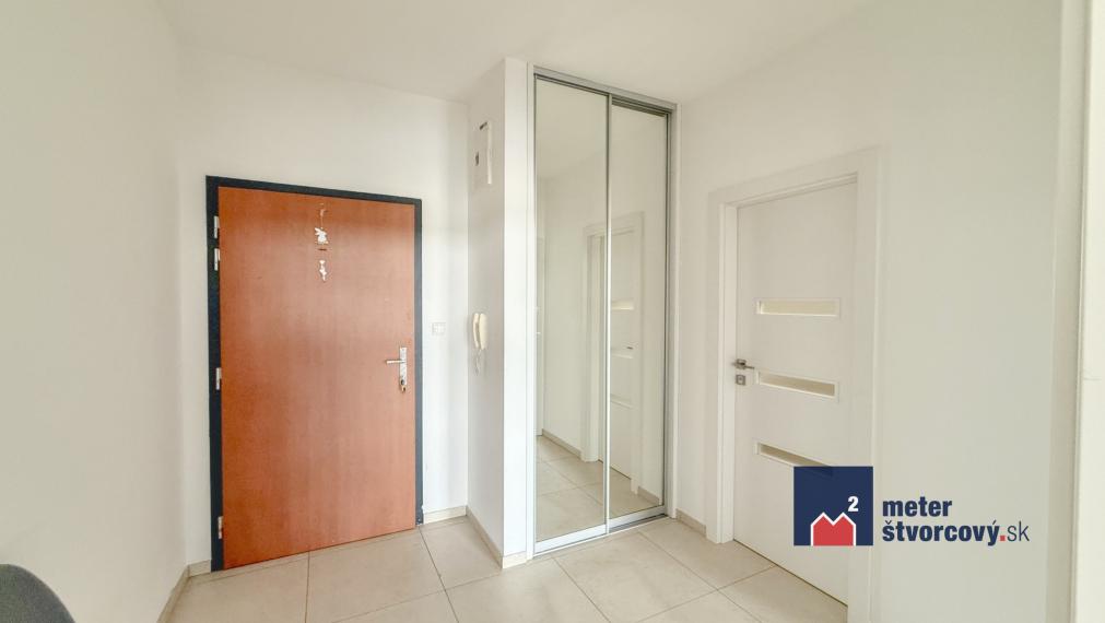 NOVINKA: Krásny priestranný 2-izb. byt s veľkou terasou | 65 m2 | Europalace