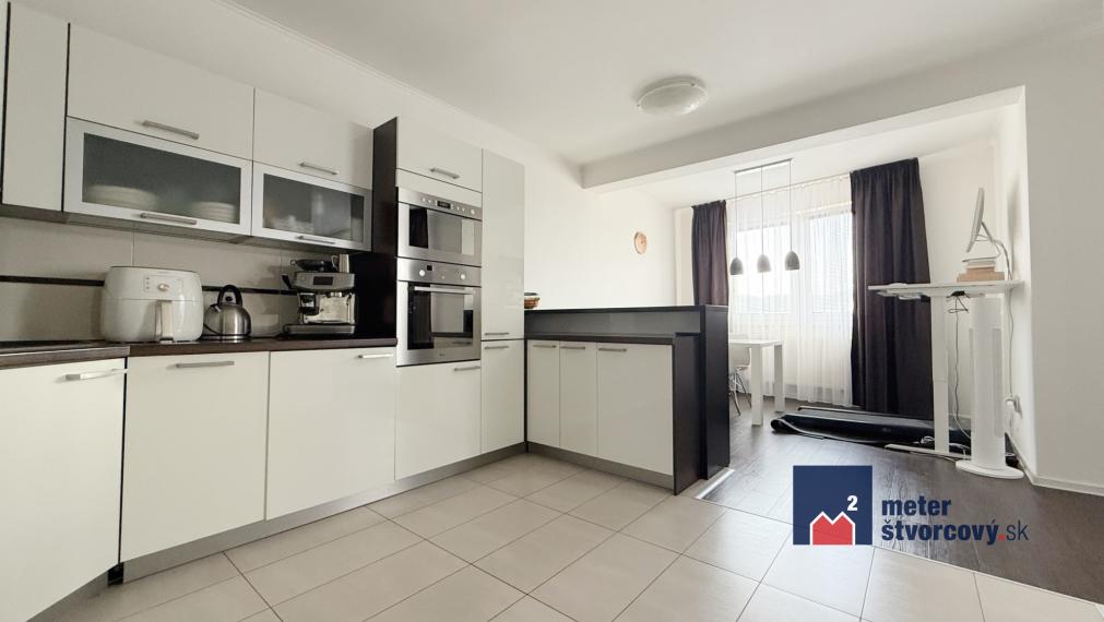 Predaj veľkometrážneho 3i bytu | 111 m2 | Žilina | Jánošíkova | 2x balkón | výťah