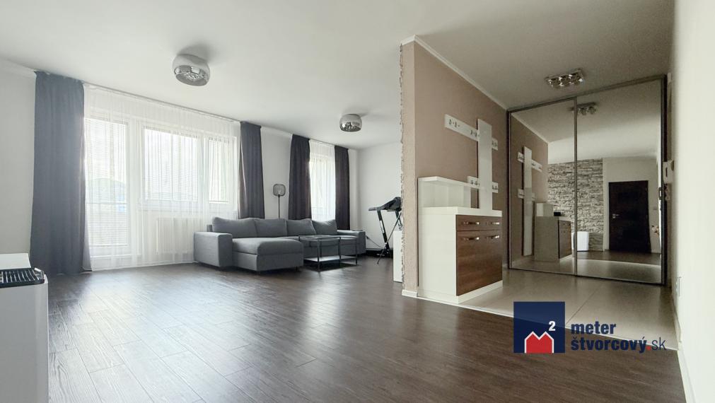 Predaj veľkometrážneho 3i bytu | 111 m2 | Žilina | Jánošíkova | 2x balkón | výťah
