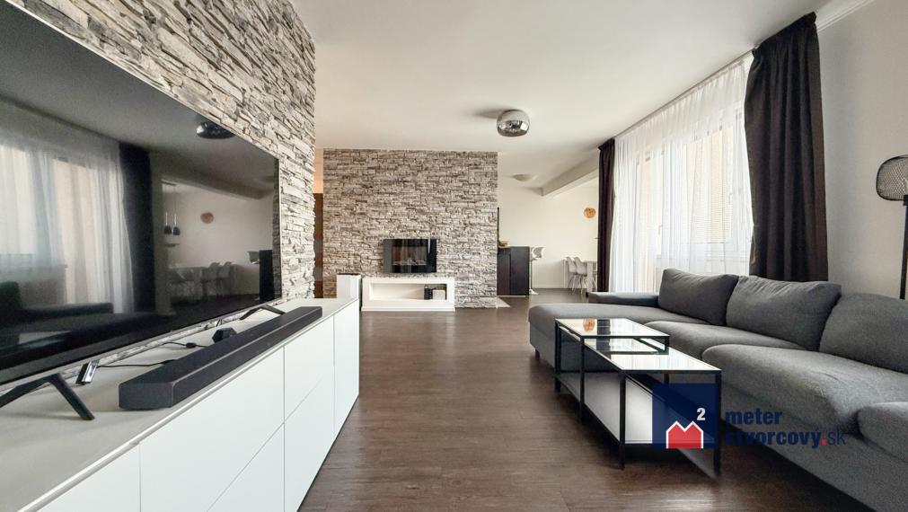 Predaj veľkometrážneho 3i bytu | 111 m2 | Žilina | Jánošíkova | 2x balkón | výťah