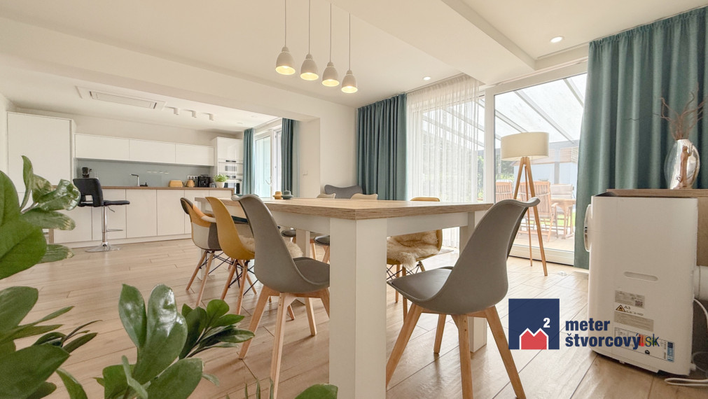 Predaj krásneho rodinného domu | 270 m2 úžitkovej plochy | 400 m2 pozemku