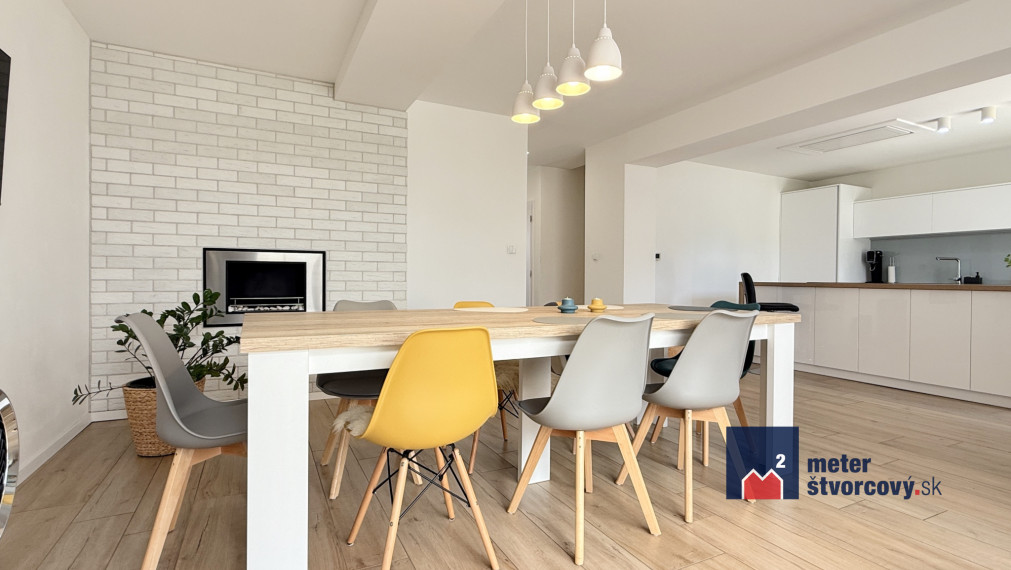 Predaj krásneho rodinného domu | 270 m2 úžitkovej plochy | 400 m2 pozemku