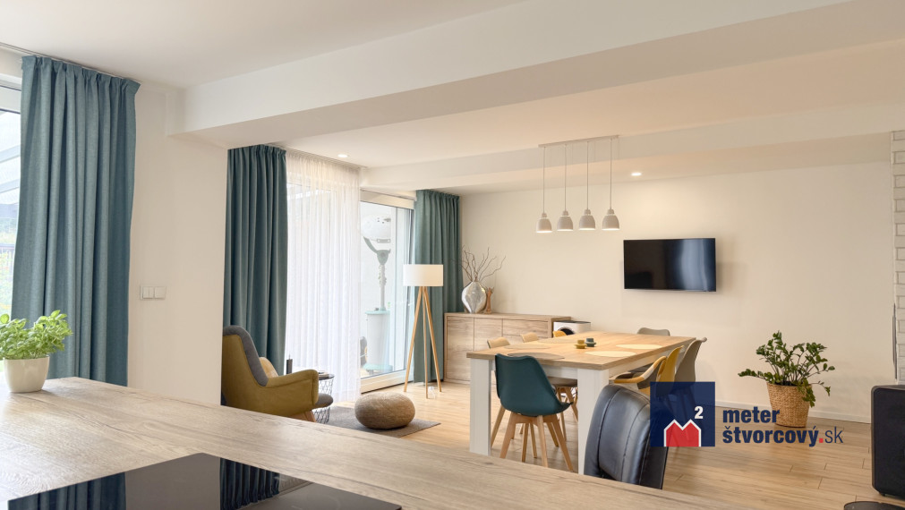 Predaj krásneho rodinného domu | 270 m2 úžitkovej plochy | 400 m2 pozemku