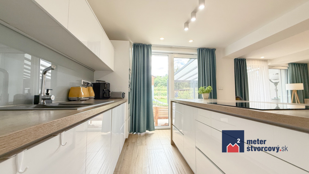 Predaj krásneho rodinného domu | 270 m2 úžitkovej plochy | 400 m2 pozemku
