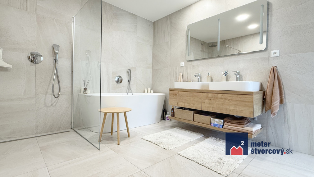 Predaj krásneho rodinného domu | 270 m2 úžitkovej plochy | 400 m2 pozemku