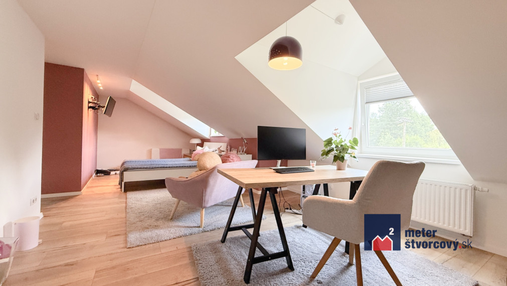 Predaj krásneho rodinného domu | 270 m2 úžitkovej plochy | 400 m2 pozemku